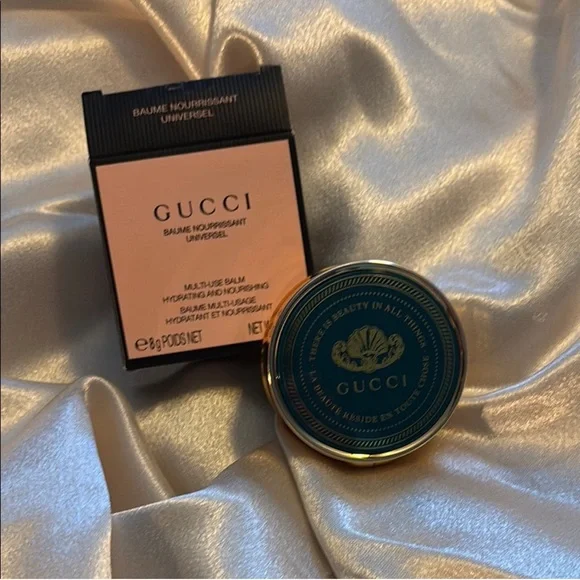 NIB Gucci Hydrating Lip Balm in beautiful compact - Picture 3 of 4
